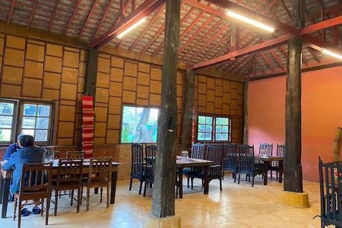 Ресторан / й інші заклади харчування у Baan Tawai Lanna Resort