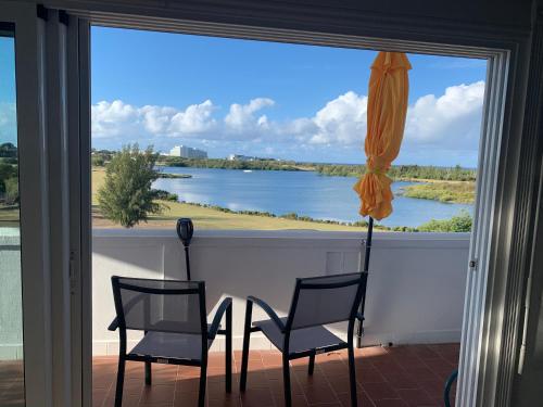 Afbeelding uit fotogalerij van Cupecoy lagoon duplex in Lowlands