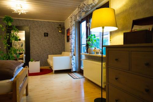 Postel nebo postele na pokoji v ubytování Gemütliche Wohnung mit Neckarblick