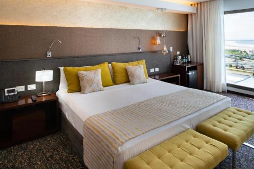 Una cama o camas en una habitación de Hotel Uthgra Sasso