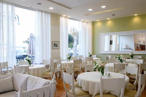Gallery image of Hotel Timoleon in Limenas