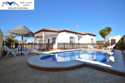 Chalet con Piscina privada en Conil