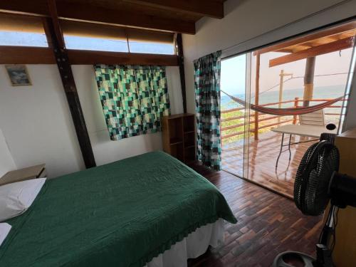 Łóżko lub łóżka w pokoju w obiekcie Casa Hotel Pacific Máncora - Piscina & Playa