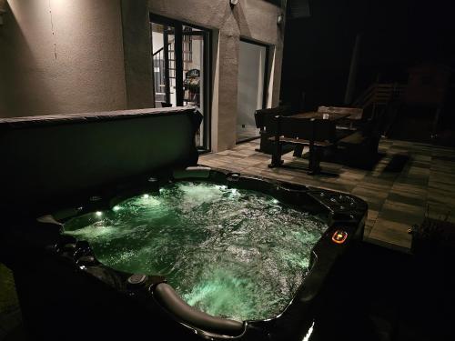 Fotografie z fotogalerie ubytování DOMEK W SŁONECZNIKACH, JACUZZI, QUADY, Góry v destinaci Dębowina
