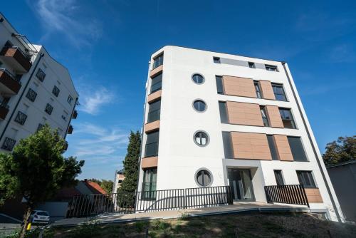 Edificio en el que se encuentra el apartamento