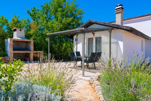 Holiday Home Dream – Photos 2
