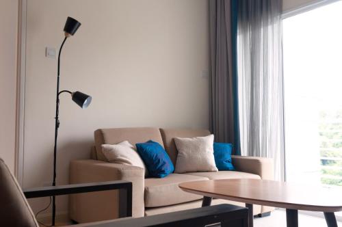 Гостиная зона в My Suite Home 2 Bedroom Suite