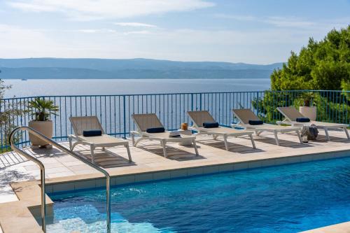 Seafront Villa Azzurro with heated pool – Photos 2