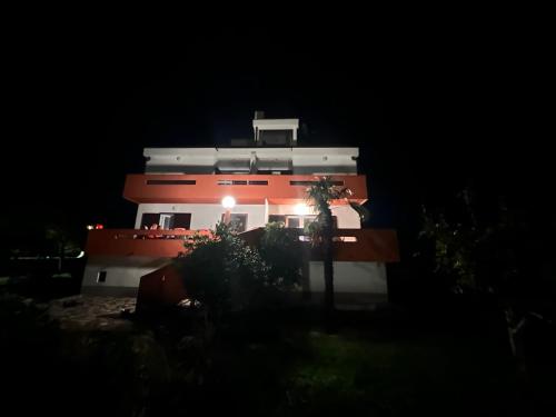 Das Gebäude in dem sich die Ferienwohnung befindet