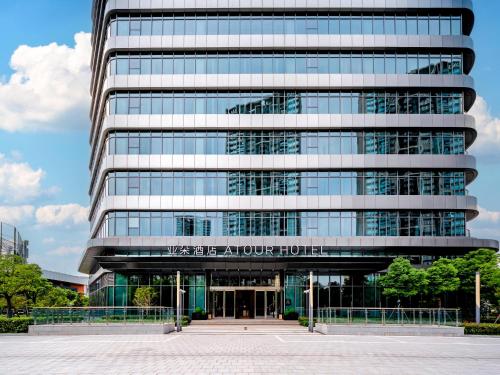 Bangunan di mana terletaknya hotel