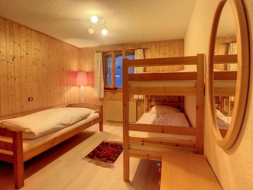 Un pat sau paturi într-o cameră la Volga 342