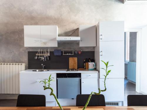 Apartment Antico Balcone by Interhome