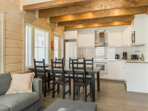 Kuchyň nebo kuchyňský kout v ubytování Holiday Home South point apartments 4a by Interhome