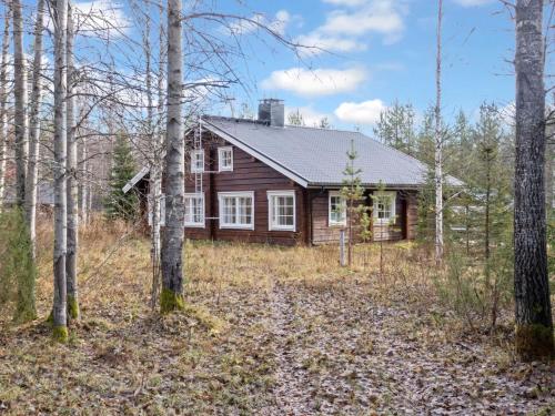 Το κτήριο όπου στεγάζεται  η παραθεριστική κατοικία