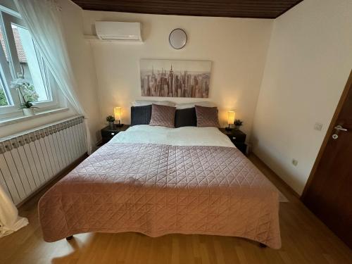 Gallery image of Maksimirhouse in Zagreb