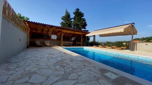 Gallery image of Villa Ploča on Hvar with a private heated pool in Dol
