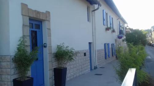 Το κτήριο όπου στεγάζεται  το διαμέρισμα
