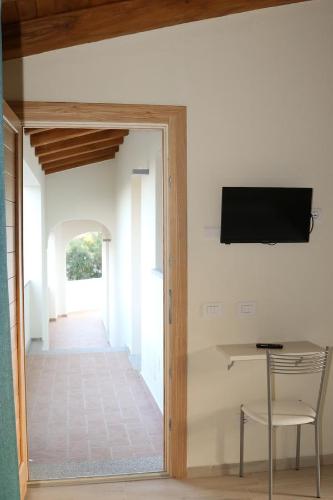 A television and/or entertainment centre at Mediterraneo