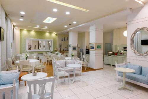 Gallery image of Hotel Timoleon in Limenas