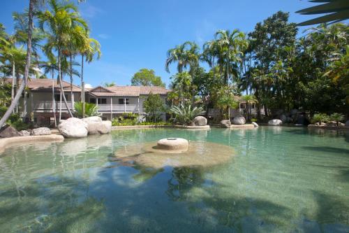 Bassein majutusasutuses Reef Resort Villas Port Douglas või selle lähedal