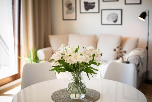 Posedenie v ubytovaní Flatbook - City Center SPA Apartments Toruńska 11