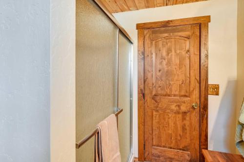 Φωτογραφία από το άλμπουμ του Secluded Garden Valley Cabin with Deck and Views! σε Crouch