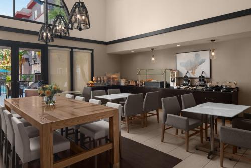 Residence Inn by Marriott San Diego Downtown Image