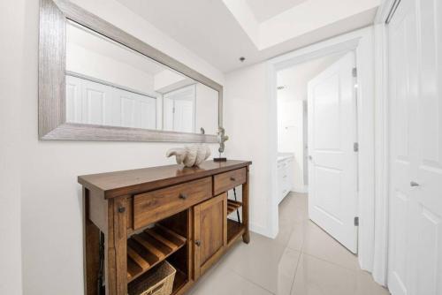 Φωτογραφία από το άλμπουμ του Luxury 6th Floor Beachfront Condo Amazing Views σε South Padre Island