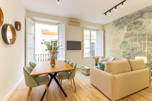 Juan de la Encina Central Suite