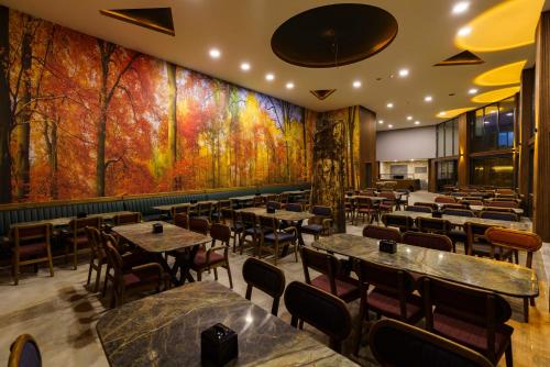 Restoran atau tempat lain untuk makan di Macartaşı Hotel
