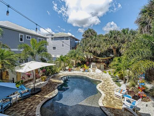 Afbeelding uit fotogalerij van Salt Life Pool Home ~ Ocean Views ~ Walk to Flagler Avenue ~ 604S in New Smyrna Beach
