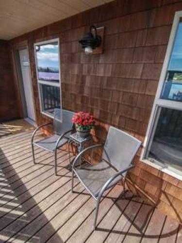 Μπαλκόνι ή βεράντα στο Charming Hideaway Overlooking The Astoria Waters