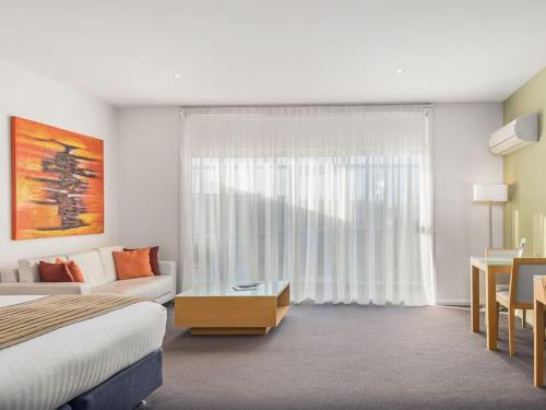 Cama o camas de una habitación en York Cove Hotel