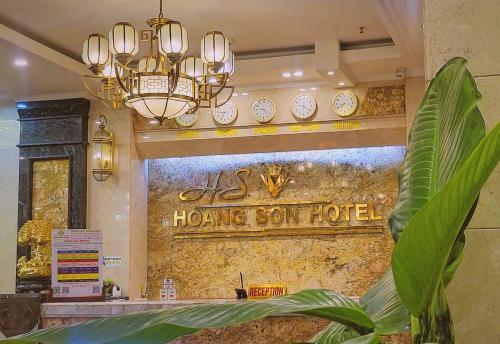 Лоби или рецепция в Hoang Son Hotel Can Tho