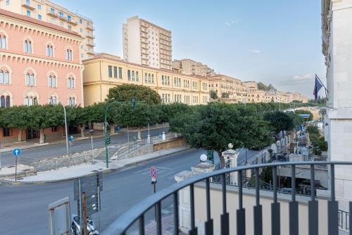 a view of a city street with buildings at Deluxe apartment Milia Agrigento in Agrigento
