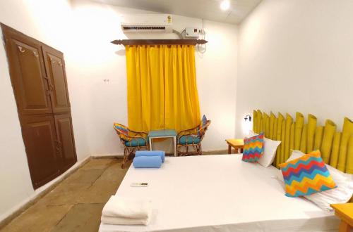goSTOPS Lite Goa, Calanguteにあるシーティングエリア