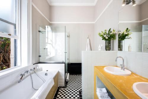 Bilik mandi di Welgelegen House