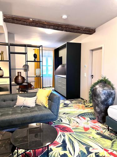 Un lugar para sentarse en Pebbles Suiten by RiNG
