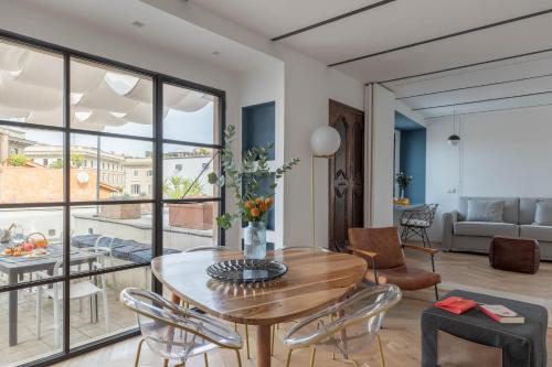 iFlat Navona's Penthouse with Stunning View