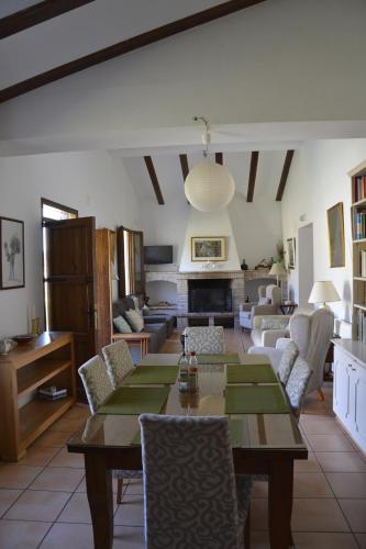 Foto El Pino B & B, Chera 4