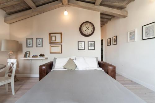 Firenze top-floor flat close to Arno