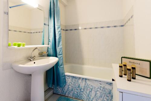 Ванна кімната в Lagrange Vacances Villa Barbara