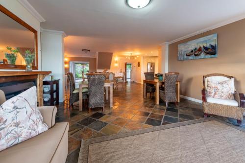 Posezení v ubytování 6 On Protea