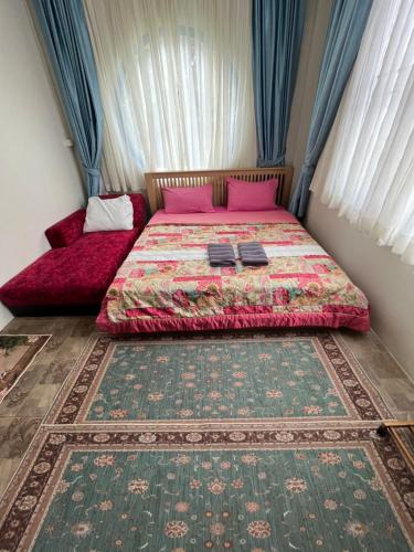 Cama o camas de una habitación en BanMoomJan Pool villa Khao Yai KP