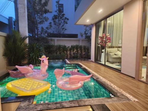 Bazen u ili blizu objekta I am pool villa Pattaya
