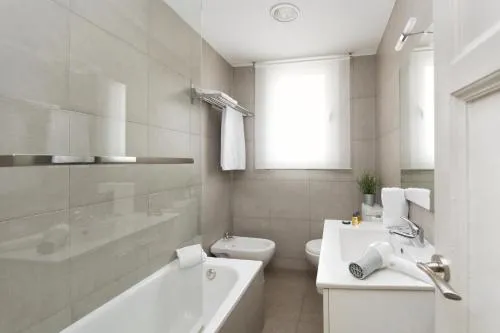 Eixample Building Apartments by Mercedes Heritage photo 30