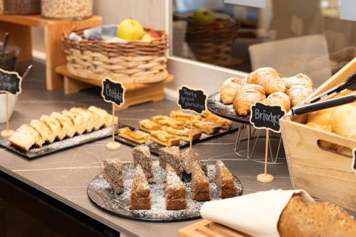 Eten bij of ergens in de buurt van het hotel

