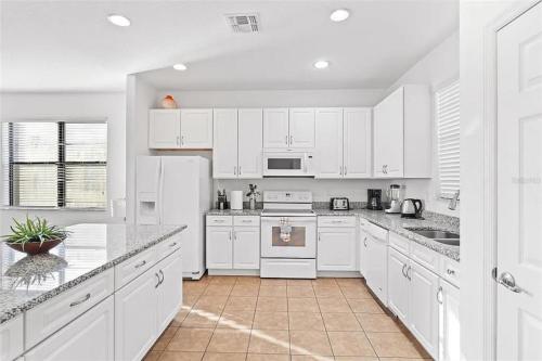 Luxurious Villa - Near Disney - Golf Course photo 12