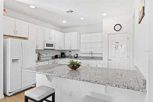 Luxurious Villa - Near Disney - Golf Course photo 10