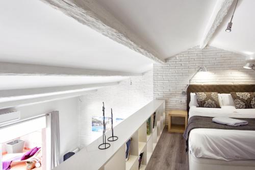 Eixample Building Apartments by Mercedes Heritage photo 90